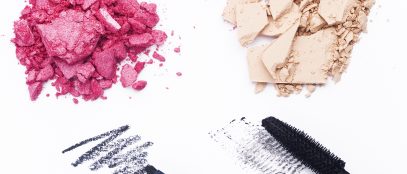 How to apply mascara like a pro